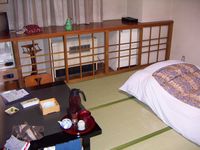 =zur&uuml;ck im aufger&auml;umten Zimmer