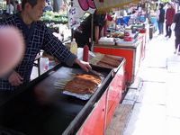 =Bratwurst auf Spie&szlig; schon am morgen