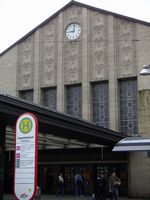 kurz nach 9h00 Karlsruhe Bahnhofsvorplatz